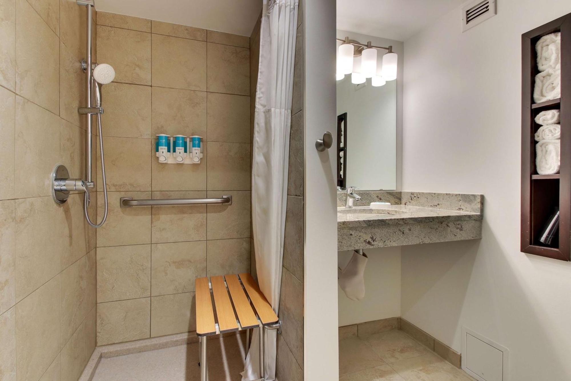 Drury Inn & Suites Poplar Bluff Ngoại thất bức ảnh