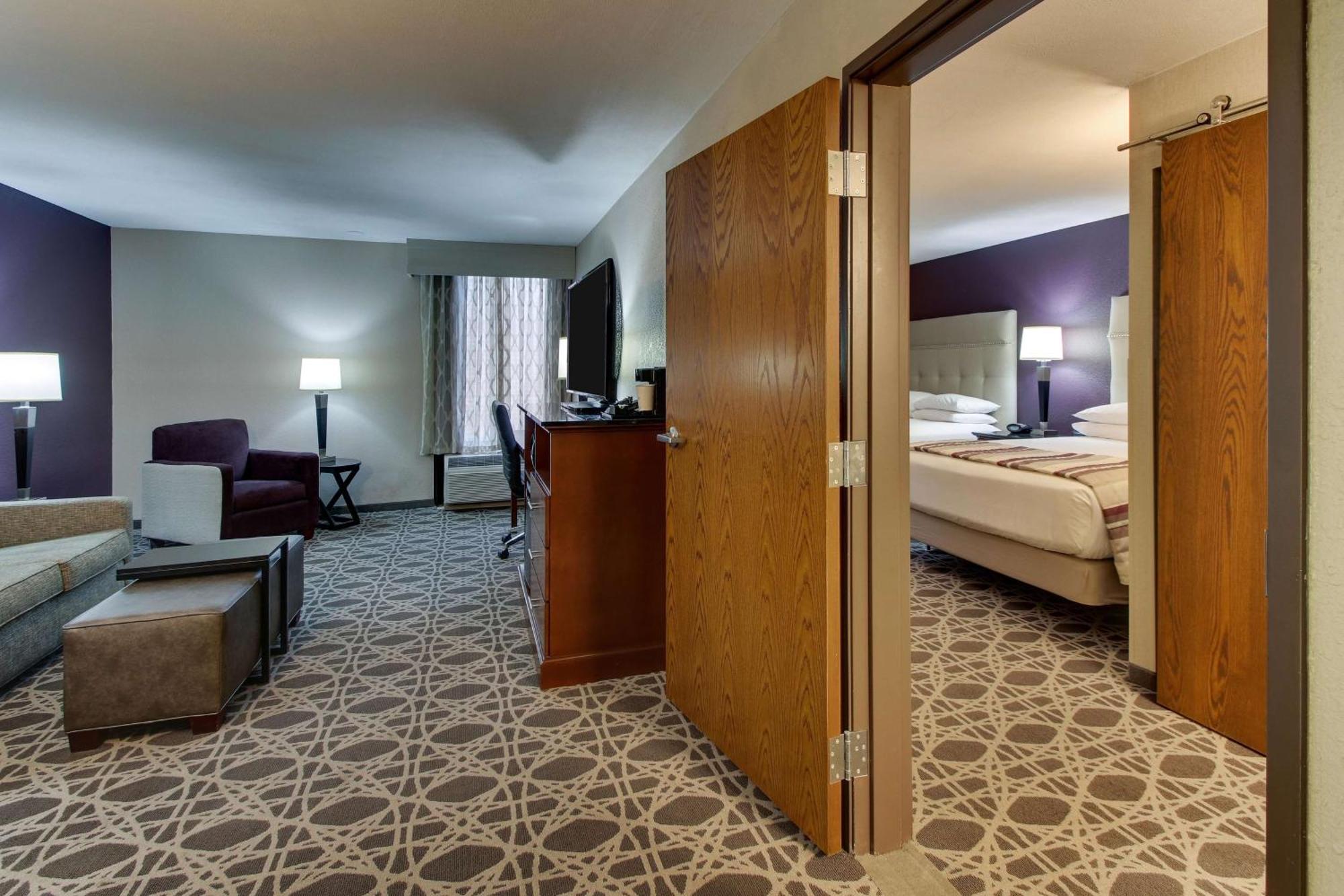 Drury Inn & Suites Poplar Bluff Ngoại thất bức ảnh
