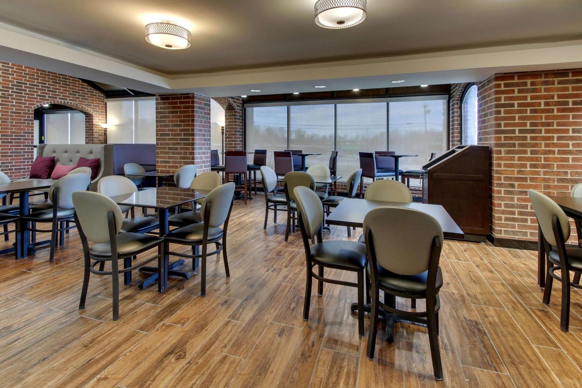 Drury Inn & Suites Poplar Bluff Ngoại thất bức ảnh